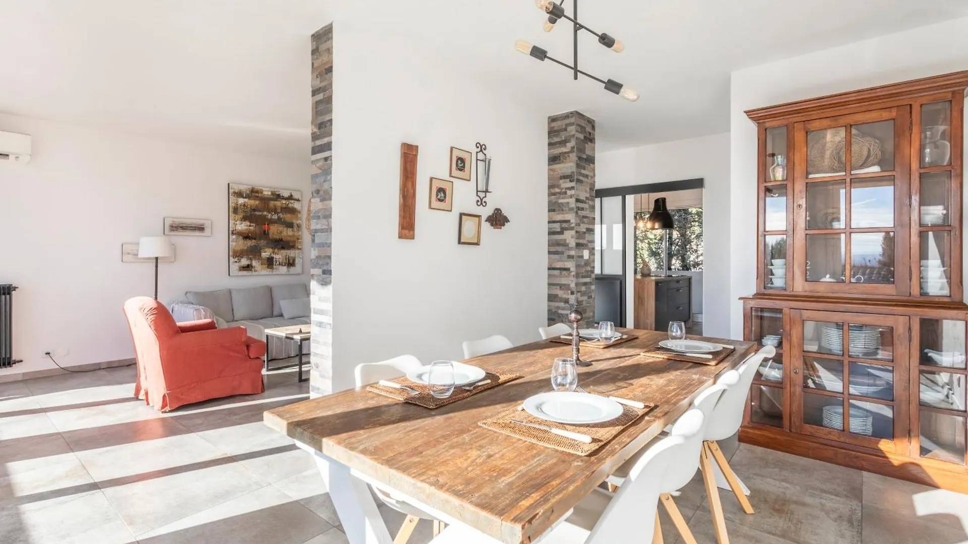 Apartmán Grand T3 Lumineux Et Climatise A Aix-En-Provence 0*,  Francie